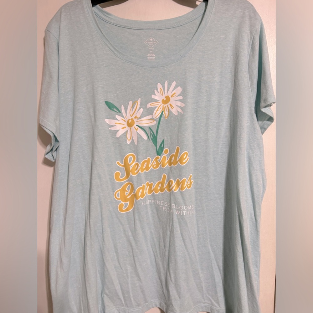 Seaside Gardens Light Blue Women's Top